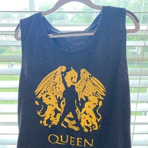 Queen Tank Top
